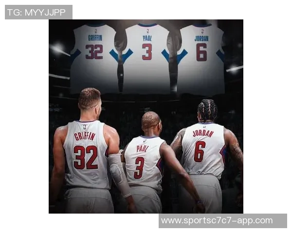 格里芬盛赞保罗在快船队史地位称其为NBA历史前五控卫之一